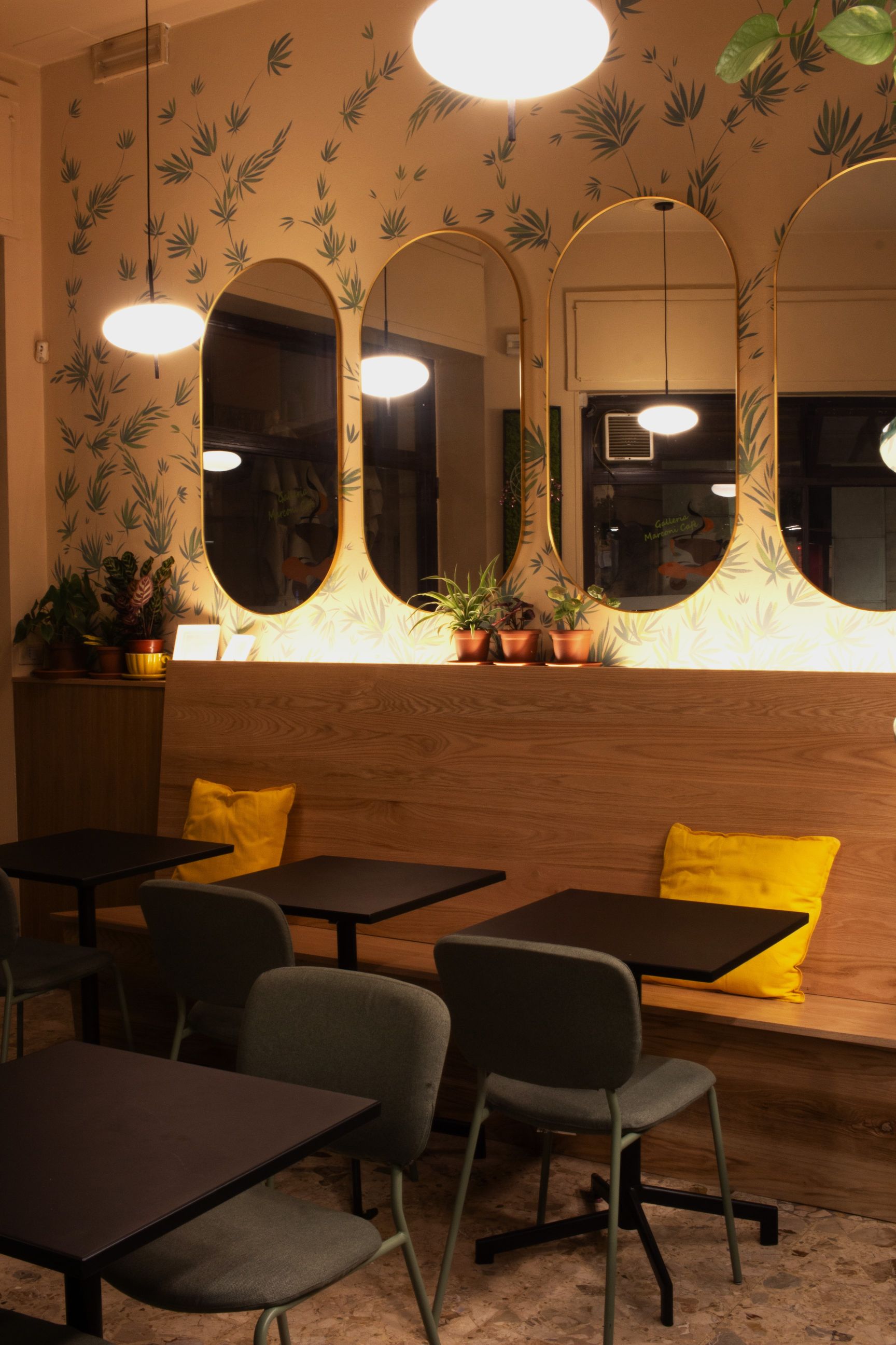 Marconi interior, photo 2